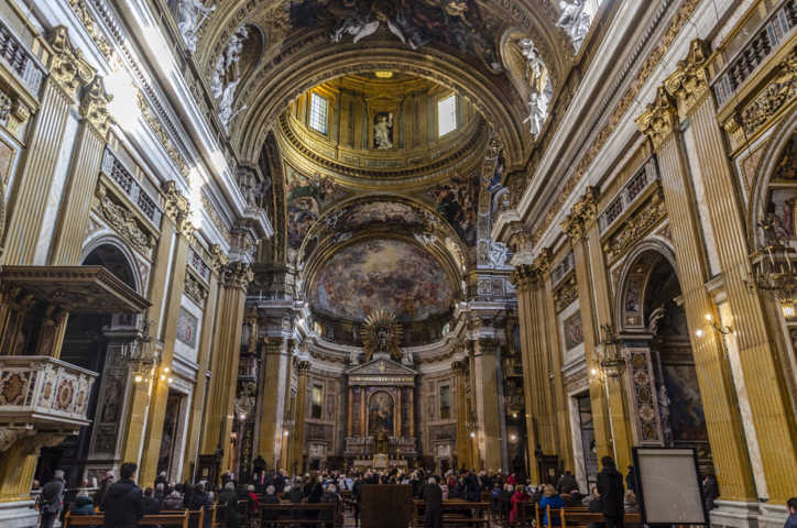 175 - Italia - Roma - iglesia del Santo Nombre de Jesus